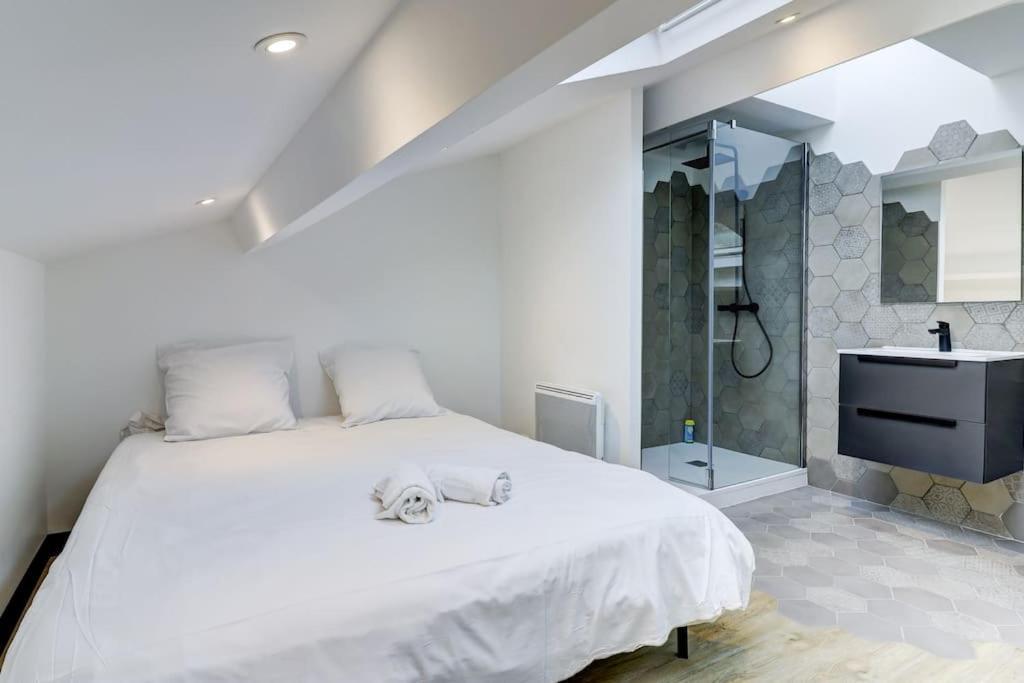 La Cambuse Topdestination-Bourg - Centre Ville - Classe 3 Etoiles Ngoại thất bức ảnh