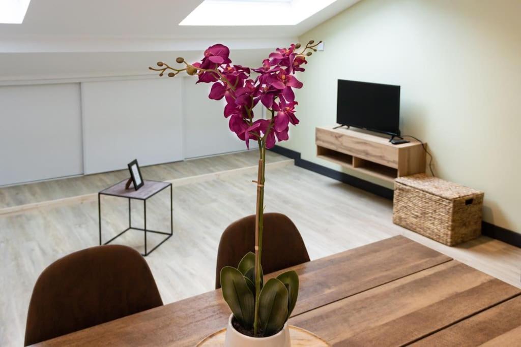 La Cambuse Topdestination-Bourg - Centre Ville - Classe 3 Etoiles Ngoại thất bức ảnh